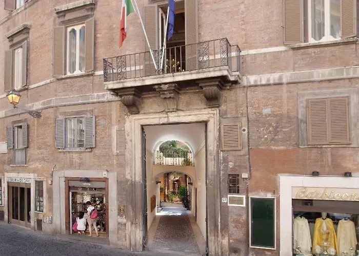 Pantheon Bed & Breakfast 4*