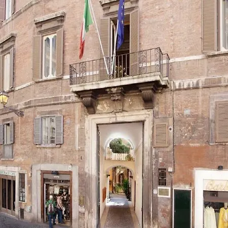 Bed & Breakfast Pantheon 3*